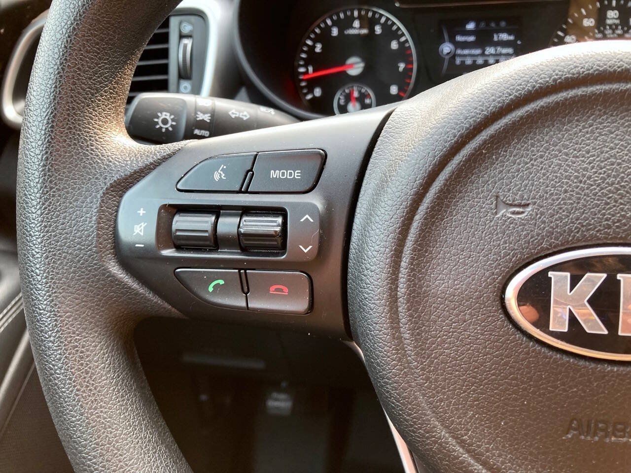 Used 2017 Kia Sorento AWD image 17