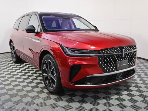 New 2026 Lincoln Nautilus Reserve image 9