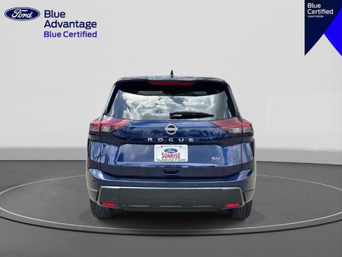 Used 2024 Nissan Rogue SV FWD image 6