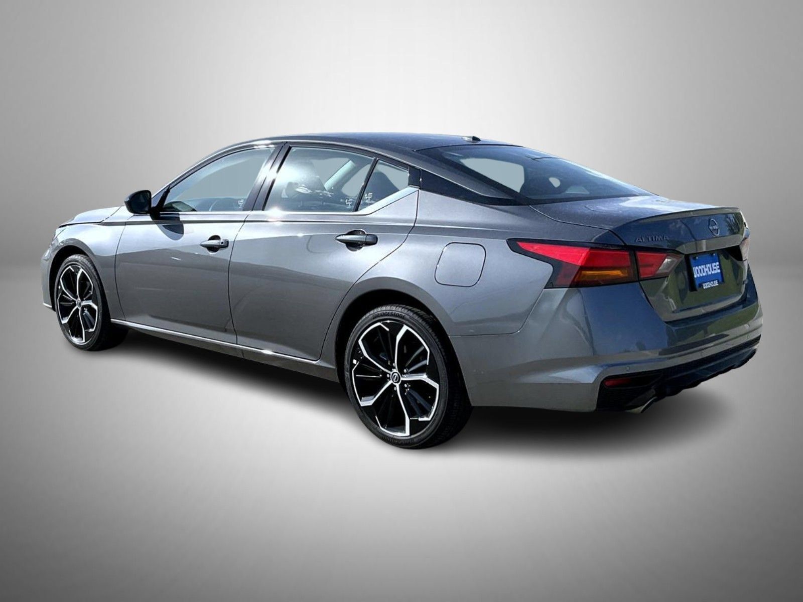 Used 2025 Nissan Altima 2.5 SR AWD/4WD image 7