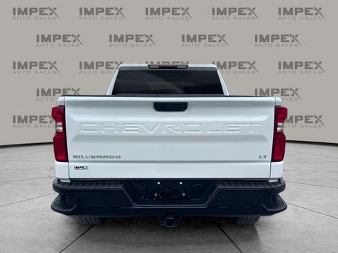 Used 2025 Chevrolet Silverado 1500 LT Trail Boss w/ Protection Package AWD/4WD image 4