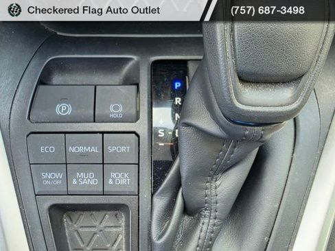 Used 2019 Toyota RAV4 XLE w/ Convenience Package image 20