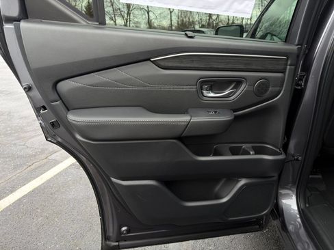 Used 2026 Honda Pilot Touring image 21