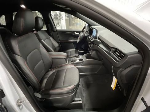 New 2026 Ford Escape ST-Line w/ Cold Weather Package AWD/4WD image 28