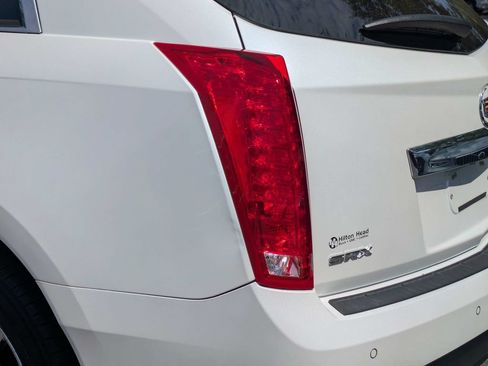 Used 2015 Cadillac SRX Luxury w/ Driver Awareness Package FWD image 14