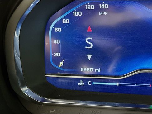 Used 2024 Chevrolet Suburban Premier AWD/4WD image 13