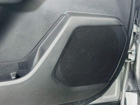 Certified 2025 Toyota Highlander LE FWD image 18