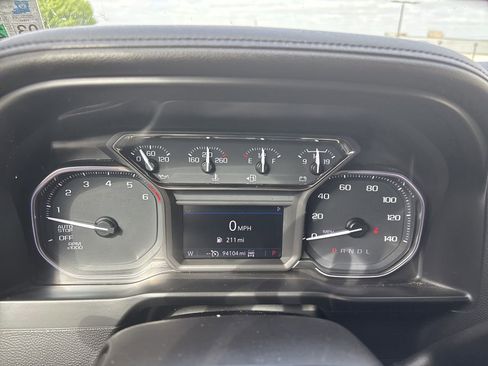 Used 2021 GMC Sierra 1500 SLT image 8