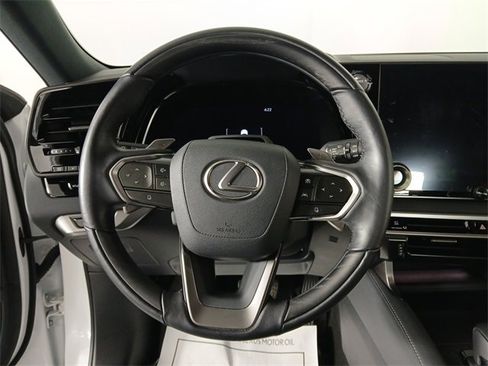 Used 2025 Lexus RX 450h AWD w/ Luxury Package image 10