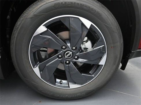 New 2026 Nissan Rogue SV image 30