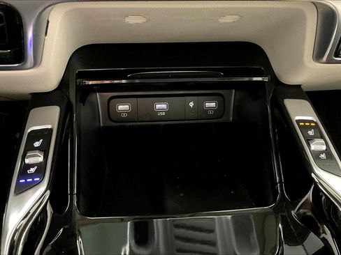 Used 2022 Kia Sorento SX FWD image 39