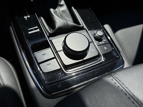 Certified 2025 MAZDA CX-30 AWD 2.5 S w/ Preferred Package image 54