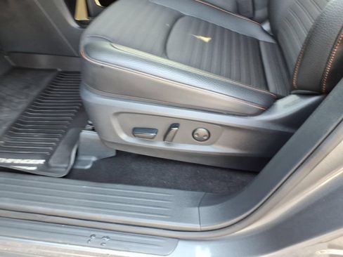 Certified 2025 Nissan Pathfinder Rock Creek AWD/4WD image 5