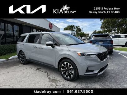 Certified 2024 Kia Carnival EX