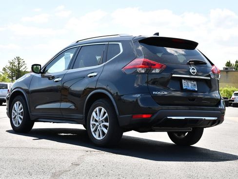 Used 2018 Nissan Rogue SV FWD image 5