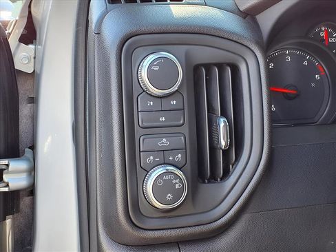 Used 2022 GMC Sierra 2500 Pro w/ Convenience Package AWD/4WD image 15