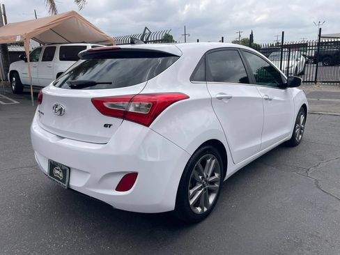 Used 2016 Hyundai Elantra GT w/ Option Group 03 FWD image 13