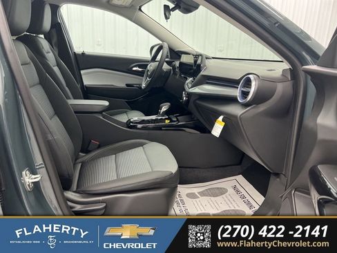 New 2026 Chevrolet Trax LT image 15