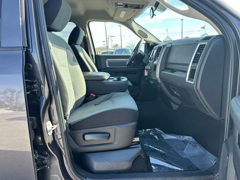 Used 2024 RAM 1500 Classic SLT image 15