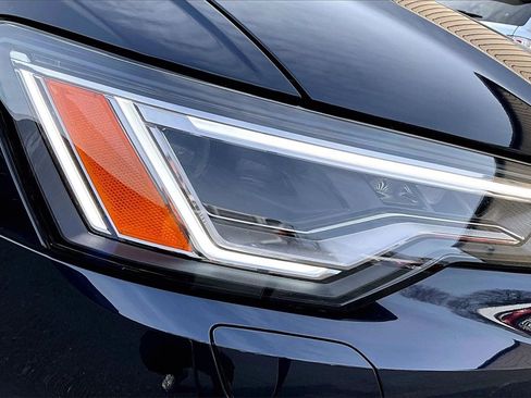 Used 2025 Audi A6 Premium Plus w/ Premium Plus Package image 32