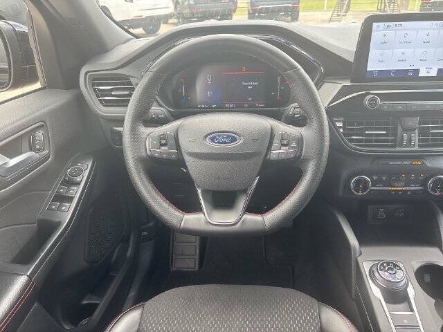 Used 2025 Ford Escape ST-Line Select AWD/4WD image 10