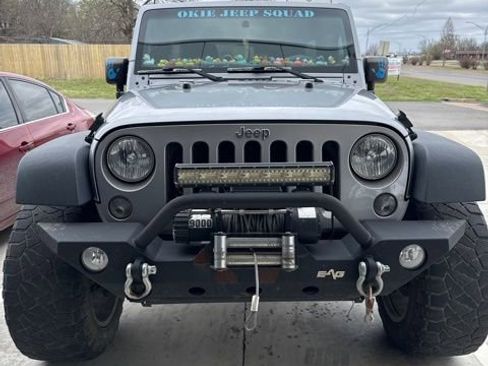 Used 2018 Jeep Wrangler Unlimited Sport w/ Connectivity Group image 2