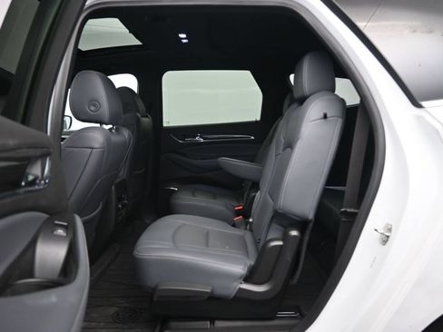 Used 2023 Buick Enclave Essence w/ Experience Buick Package AWD/4WD image 24