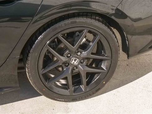 Used 2022 Honda Civic Sport image 5