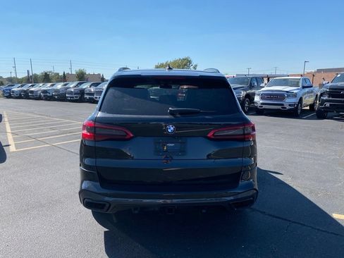 Used 2019 BMW X5 xDrive50i w/ M Sport Package AWD/4WD image 4