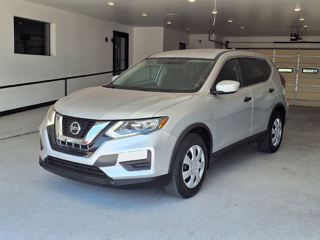 Used 2018 Nissan Rogue S FWD image 14