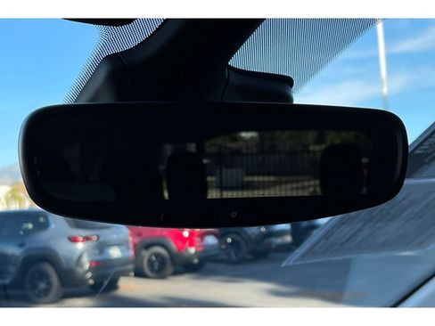 Used 2021 Chrysler Pacifica Touring w/ Uconnect Theater Family Group image 25