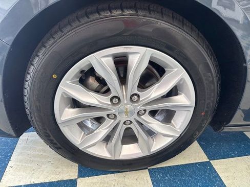 Used 2020 Chevrolet Malibu LT image 14