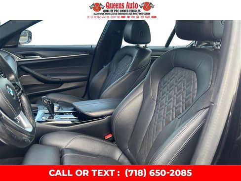 Used 2021 BMW 530i xDrive w/ Premium Package AWD/4WD image 10