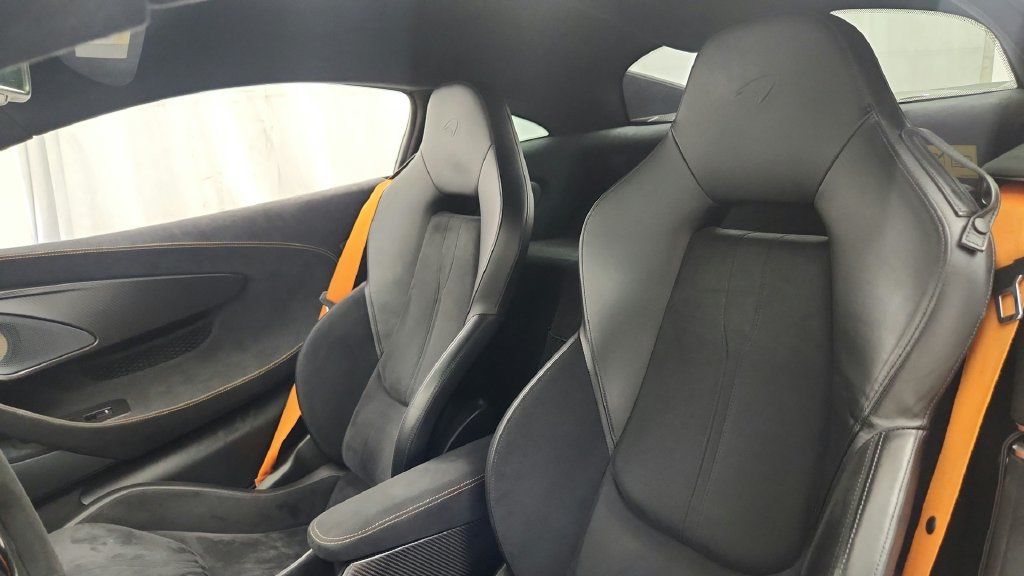 Used 2019 McLaren 600LT RWD image 65