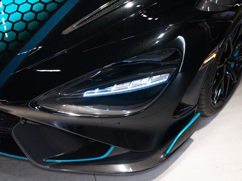 Used 2022 McLaren 765LT RWD image 14