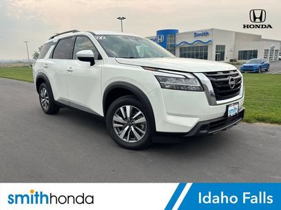 Used 2022 Nissan Pathfinder SV