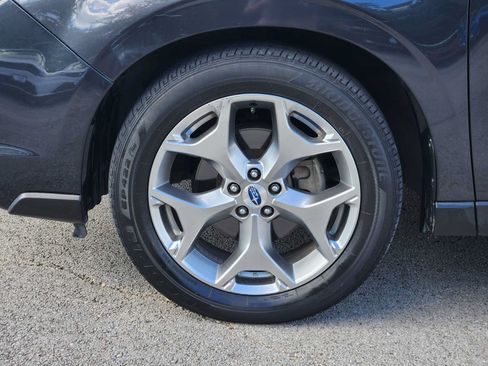 Used 2018 Subaru Forester 2.5i Touring AWD/4WD image 9