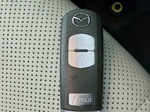 Used 2017 MAZDA MAZDA3 Grand Touring w/ Premium Equipment Package image 35