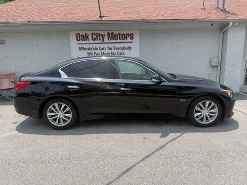 Used 2016 INFINITI Q50 3.0t Premium RWD image 4