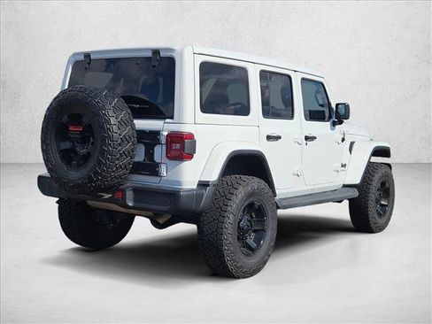 Used 2020 Jeep Wrangler Unlimited Sahara image 5