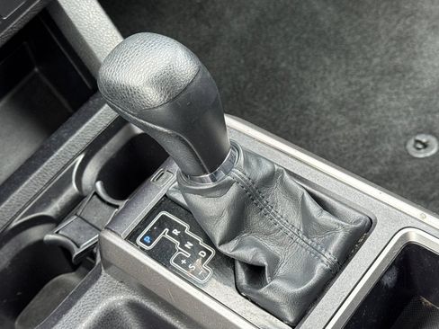 Used 2022 Toyota Tacoma SR5 RWD image 20