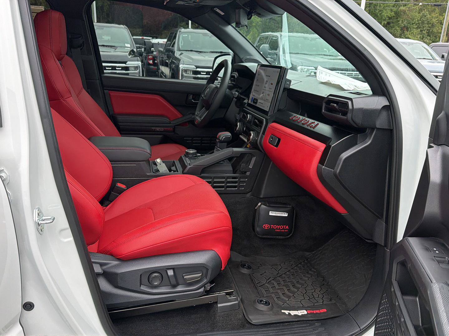 Used 2026 Toyota Tacoma TRD Pro AWD/4WD image 13