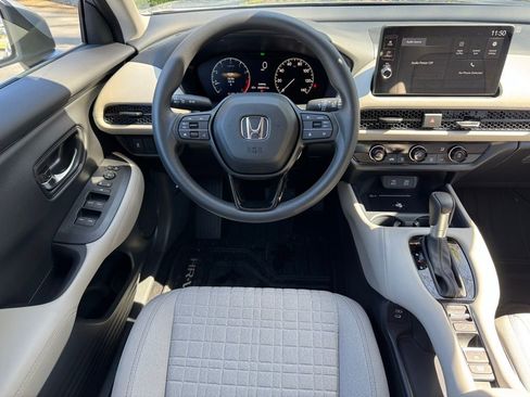 New 2026 Honda HR-V LX image 4