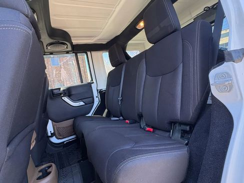 Used 2014 Jeep Wrangler Unlimited Sahara w/ Dual Top Group image 23