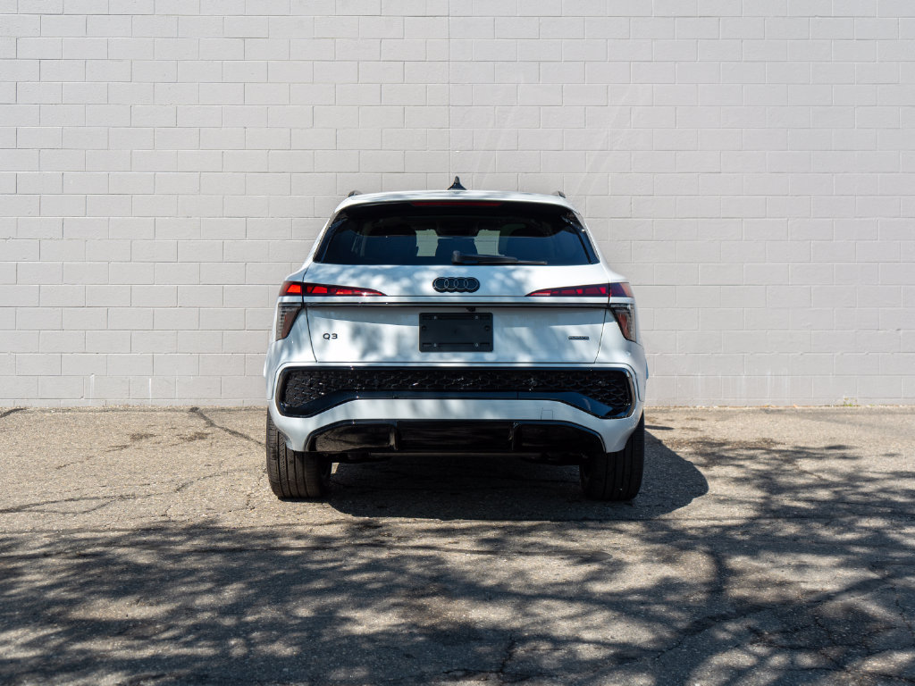 New 2026 Audi Q3 quattro 2.0T AWD/4WD image 5