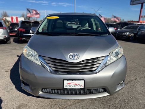 Used 2012 Toyota Sienna XLE image 8