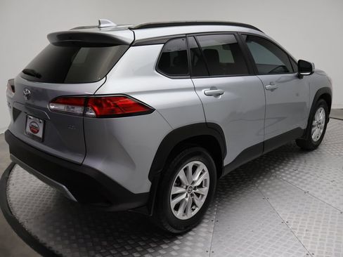 Certified 2024 Toyota Corolla Cross LE image 8