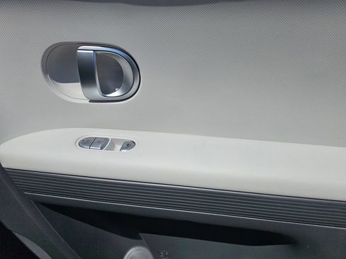 Certified 2024 Hyundai Ioniq 5 SE RWD image 12