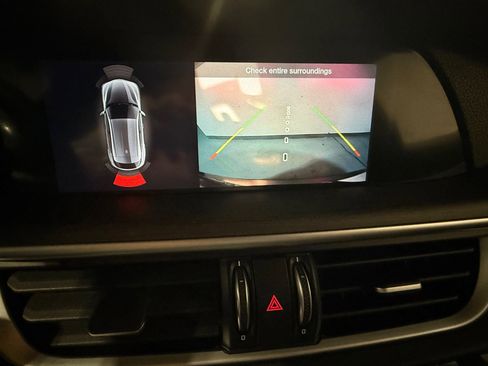 Used 2022 Alfa Romeo Stelvio Ti image 25