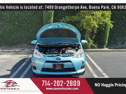 Used 2012 Toyota Prius C Three FWD image 5